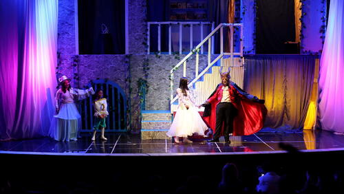 Beauty & the Beast Play 2