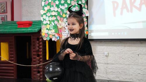 KG Vocabulary Parade 2024-2025