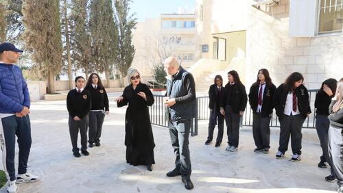 7 Grade Students Visit Osama Al-Mashini Theater 2024-2025